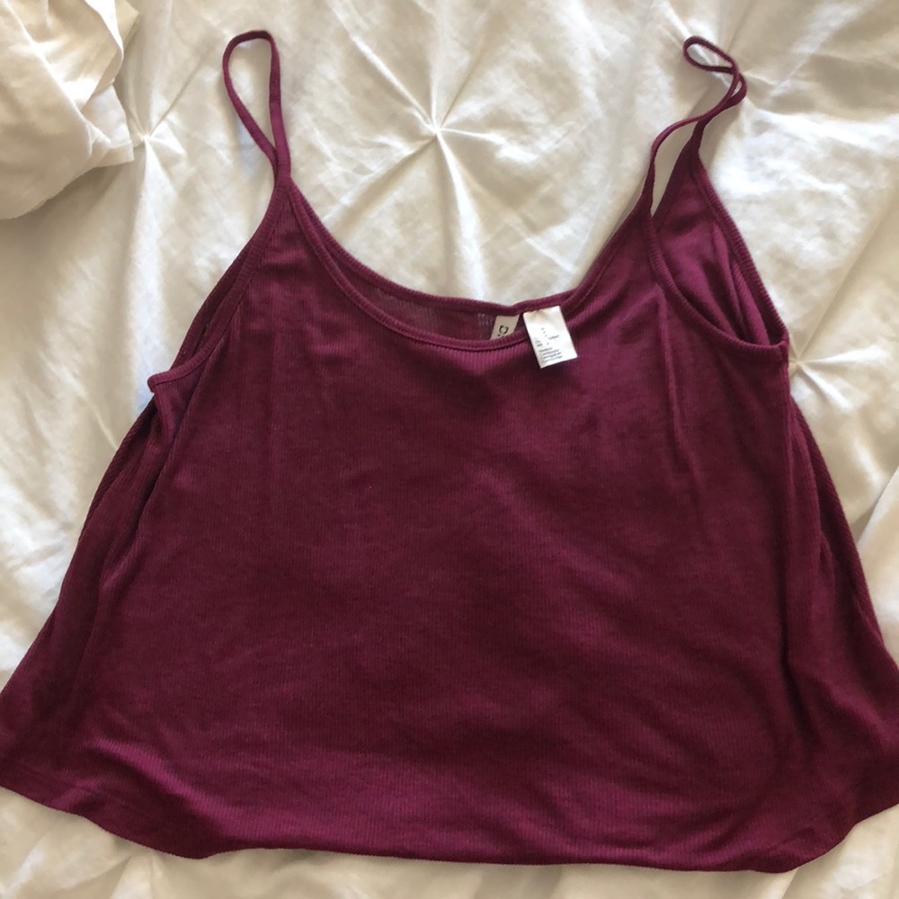 marroon tank top